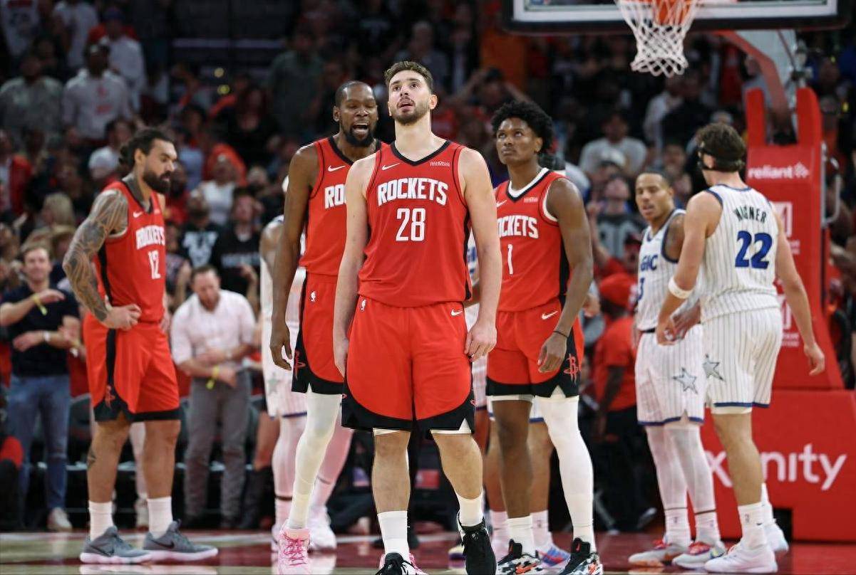 aiyouxi-包含今夜体能课后，休斯敦火箭豪取连胜备战法甲，话题不断，年轻球员得到机会的词条-aiyouxi